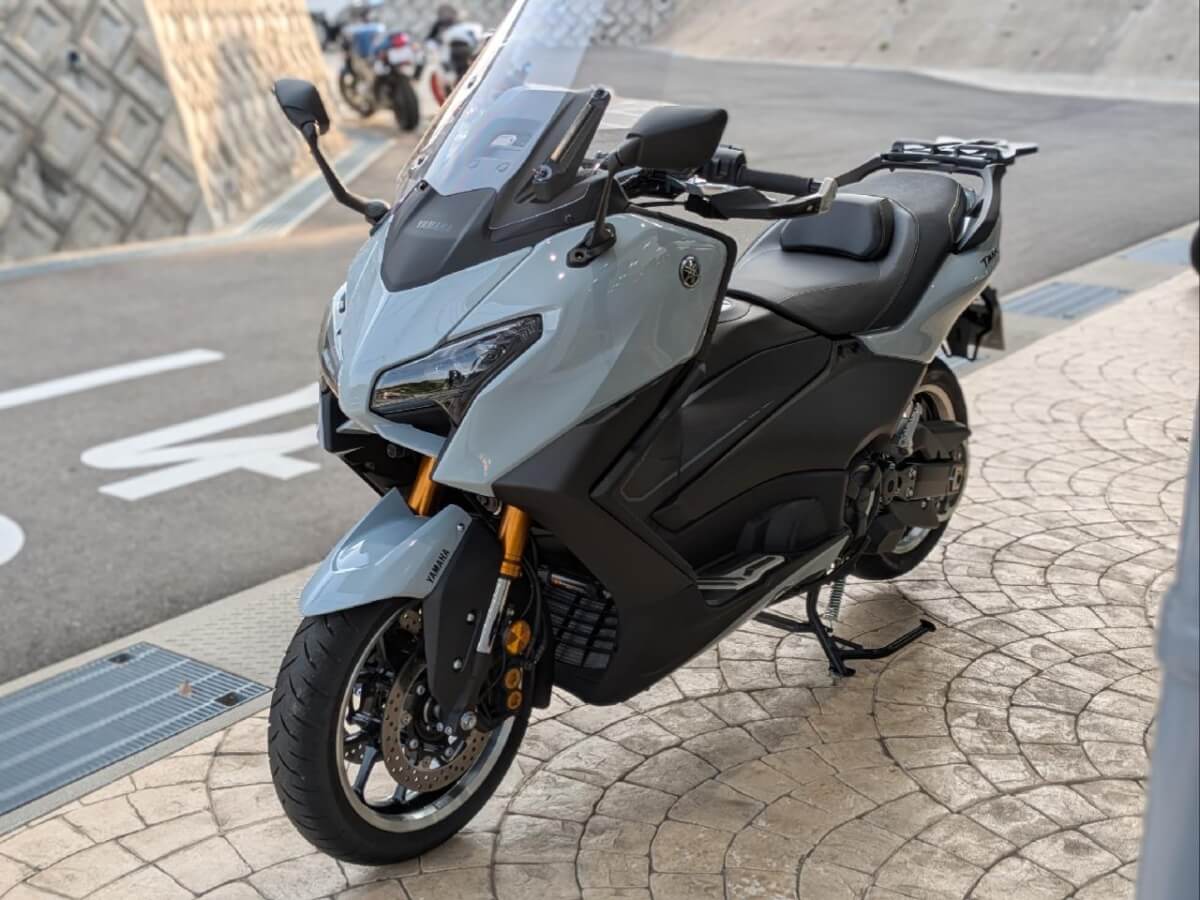 新しい中古車が入荷しました！！