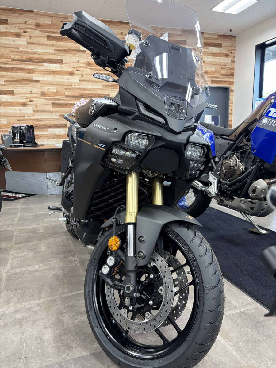 TRACER9GTが入荷しました
