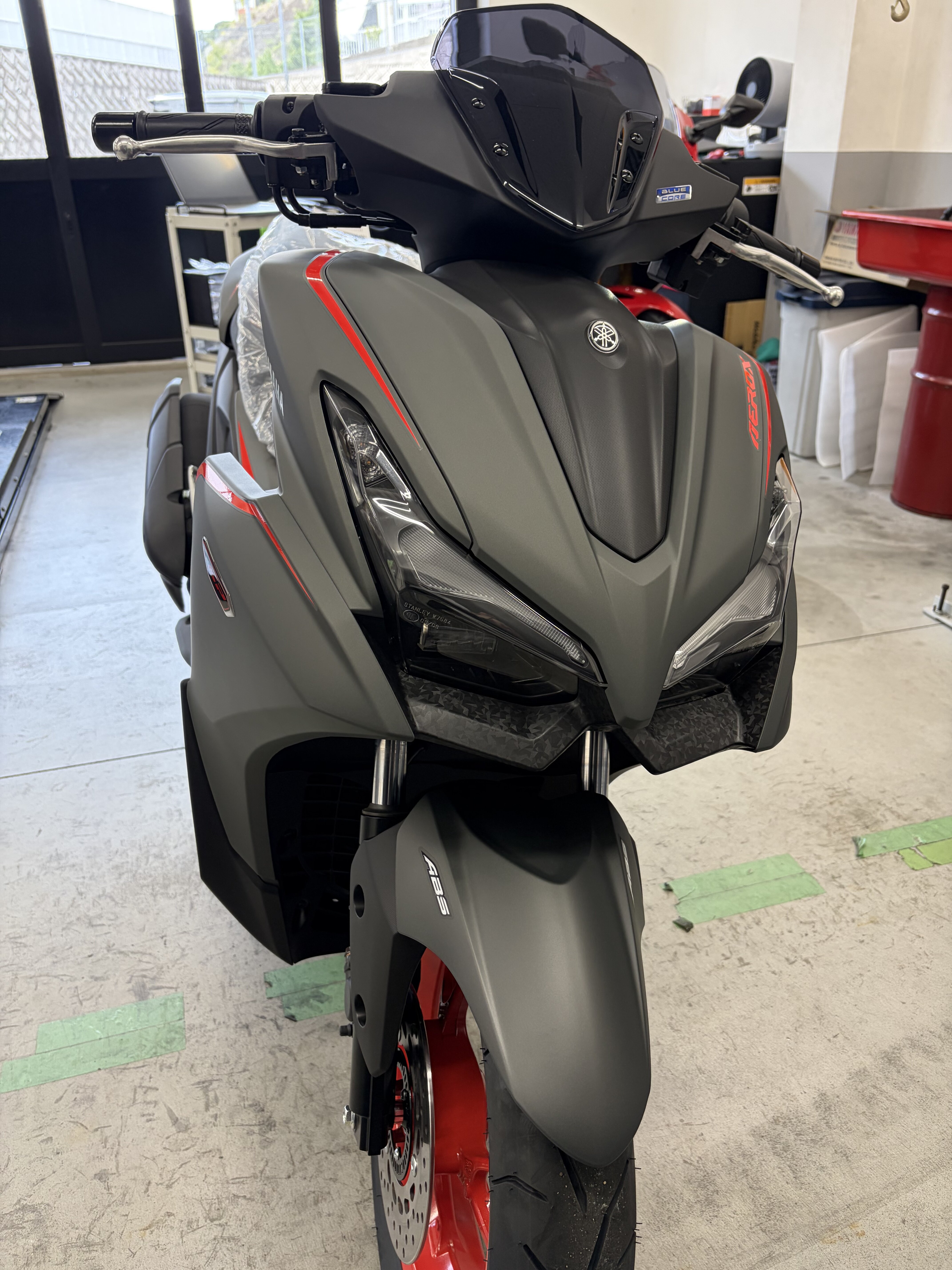 AEROXが入荷しました